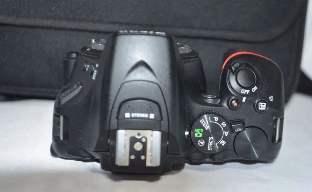 新品数のシャッター数555回以下☆Nikon D5600☆シリーズ最新&新型