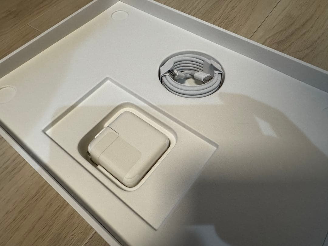 MacBookAir 2020 M1 8GB 512GB 13インチ