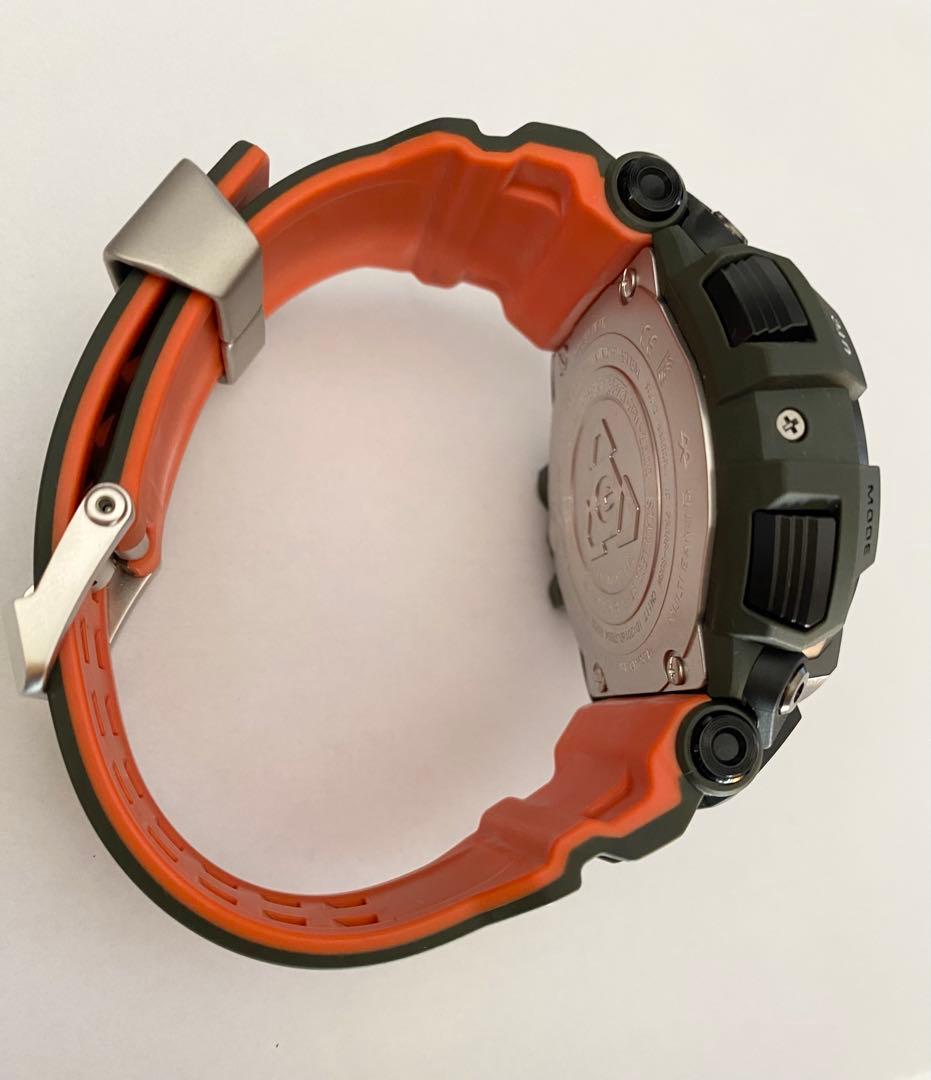 未使用 箱付G-SHOCK GPW-2000 GPS電波ソーラー カーキ　希少品