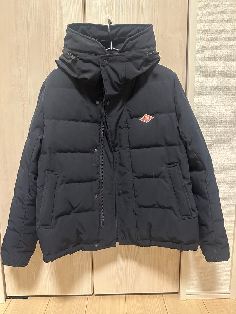 DANTON フード付きネイビー ダウンジャケット