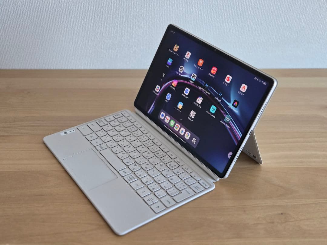 新品同様Lenovo Yoga Tab 11インチ最新型 +純正キーボードパック