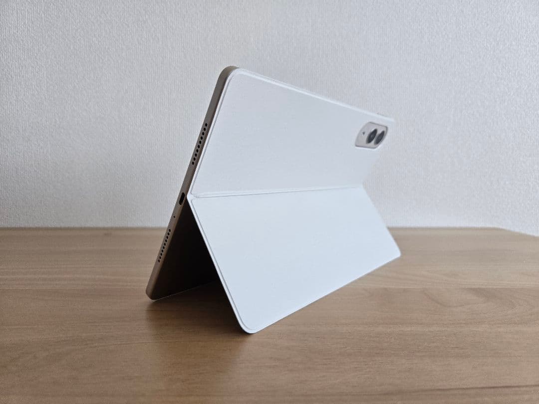 新品同様Lenovo Yoga Tab 11インチ最新型 +純正キーボードパック