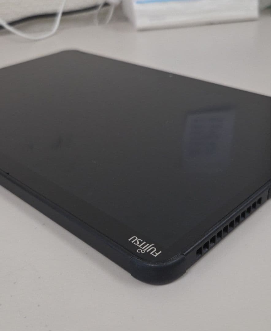 第10世代 i5 富士通 ARROWS Tab Q7310/DB Windows