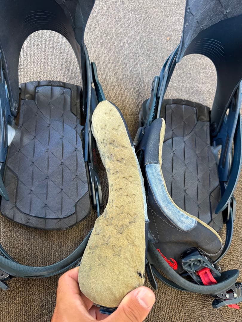 スノーボード ビンディング サロモンバインディング「DISTRICT」