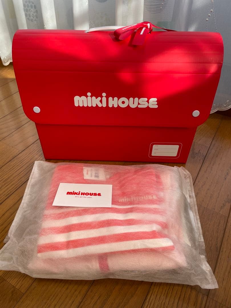 新品⭐︎ギフト用　MIKI HOUSE パーカー、ワンピース、長袖Tシャツ
