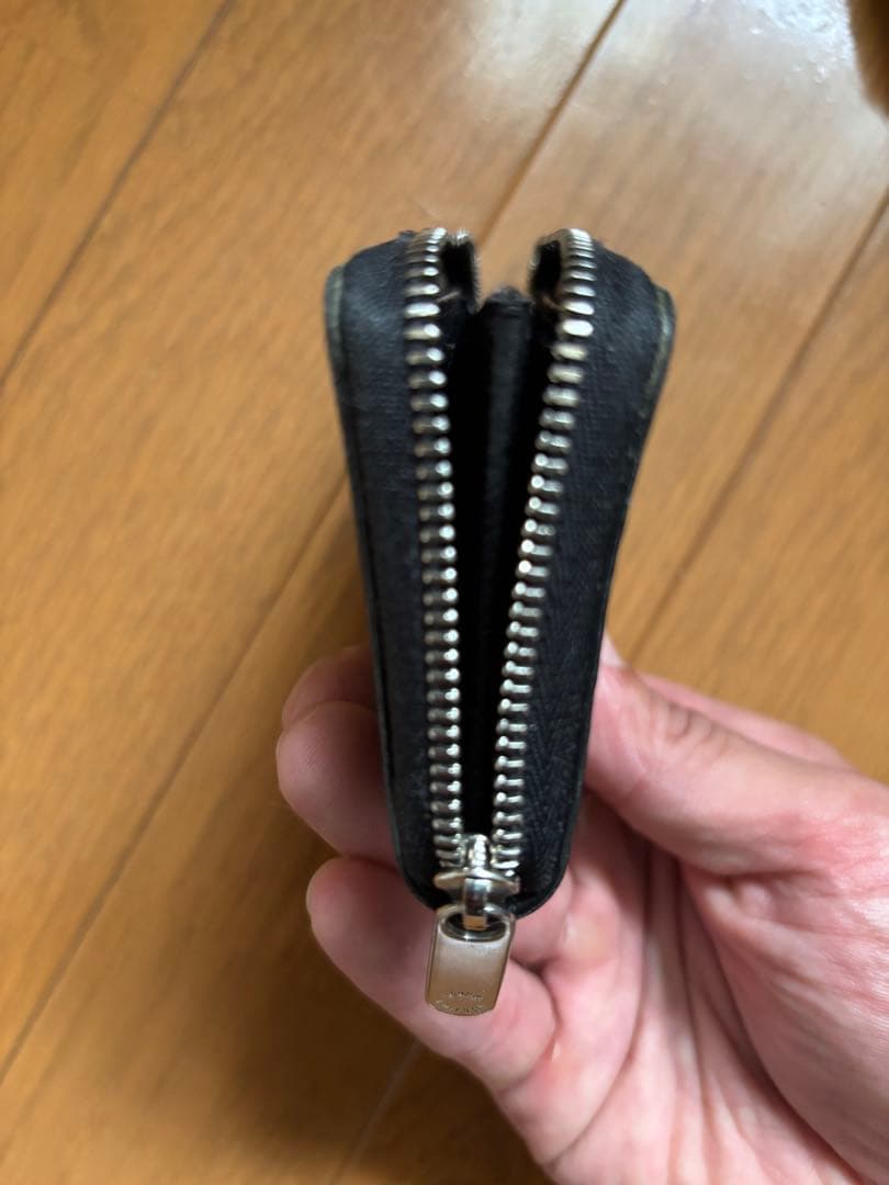 ルイヴィトン　ダミエグラフィット　ケース