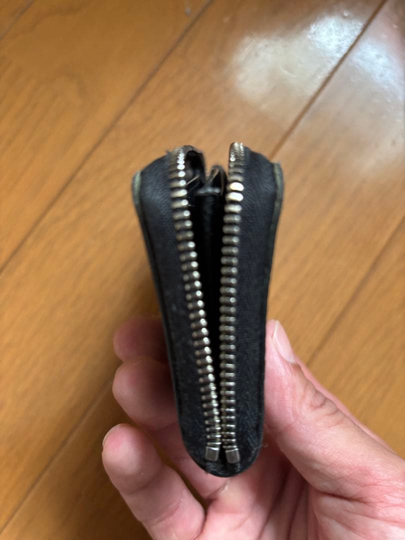 ルイヴィトン　ダミエグラフィット　ケース