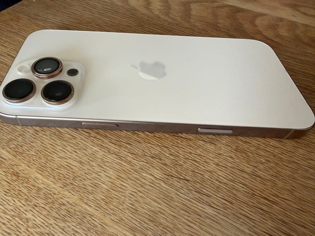 iPhone 16 Pro MAX 256GB SIMフリー 香港 ジャンク品