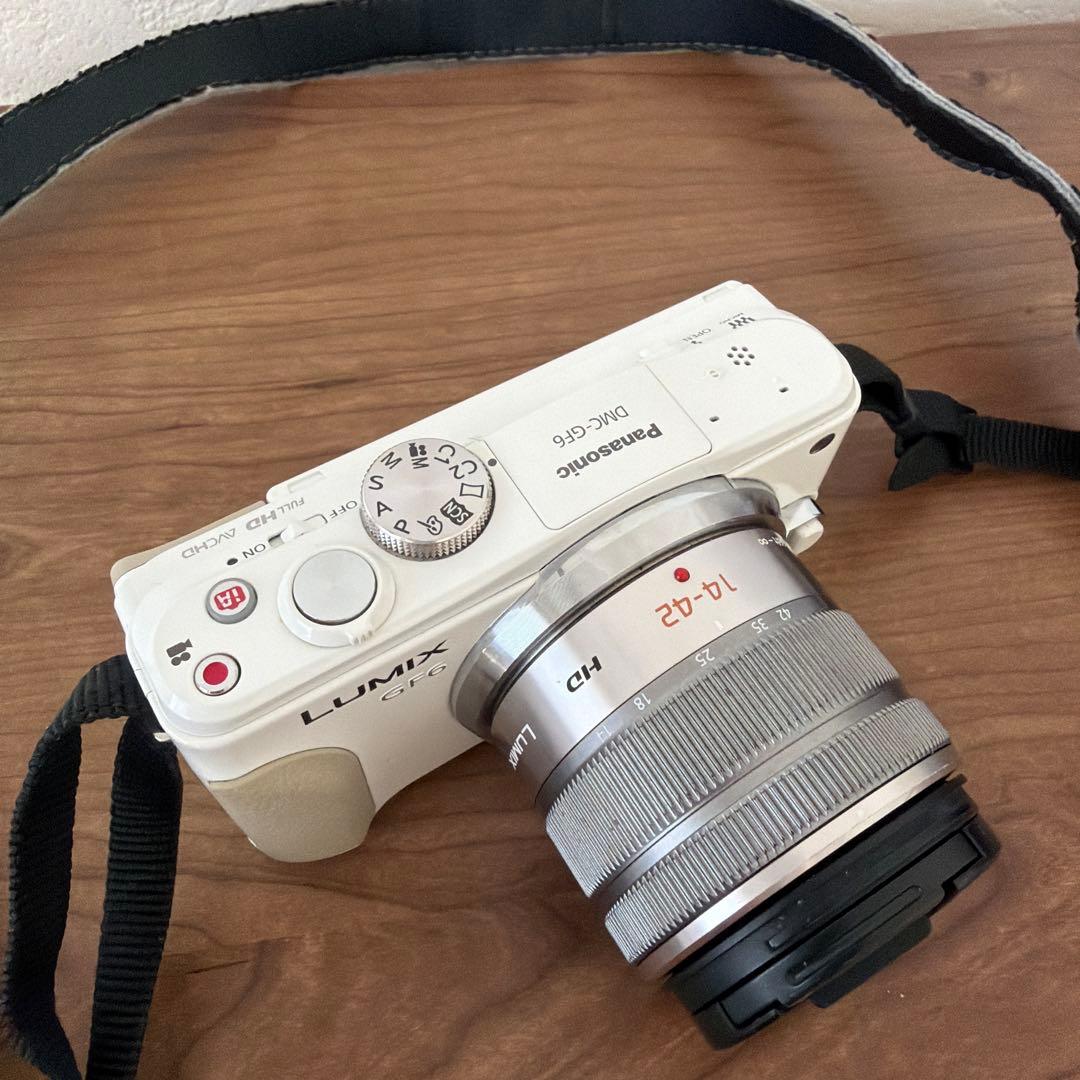 Panasonic LUMIX GF6 ホワイト ミラーレス一眼