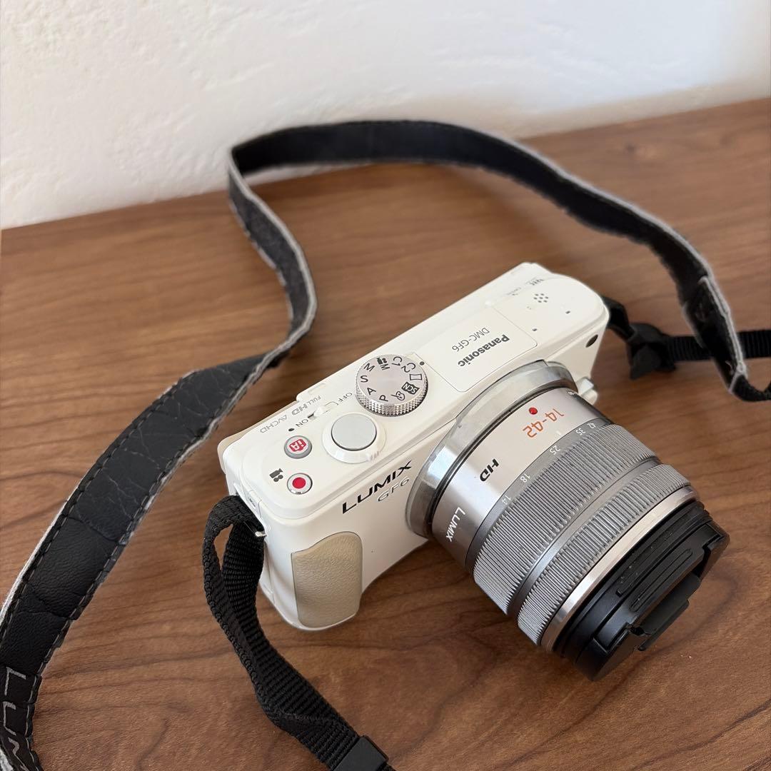 Panasonic LUMIX GF6 ホワイト ミラーレス一眼