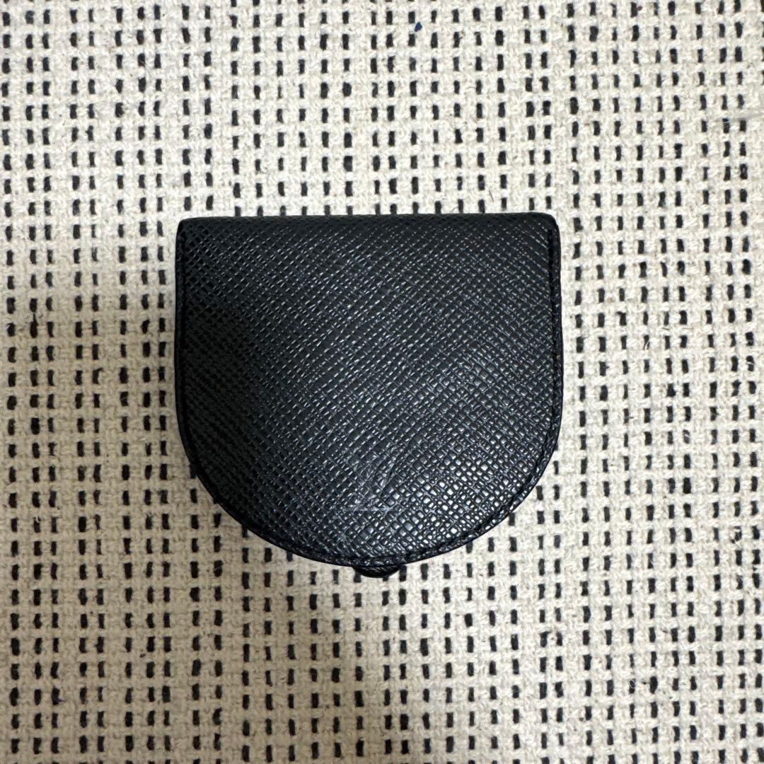 LOUIS VUITTON ケース ブラック