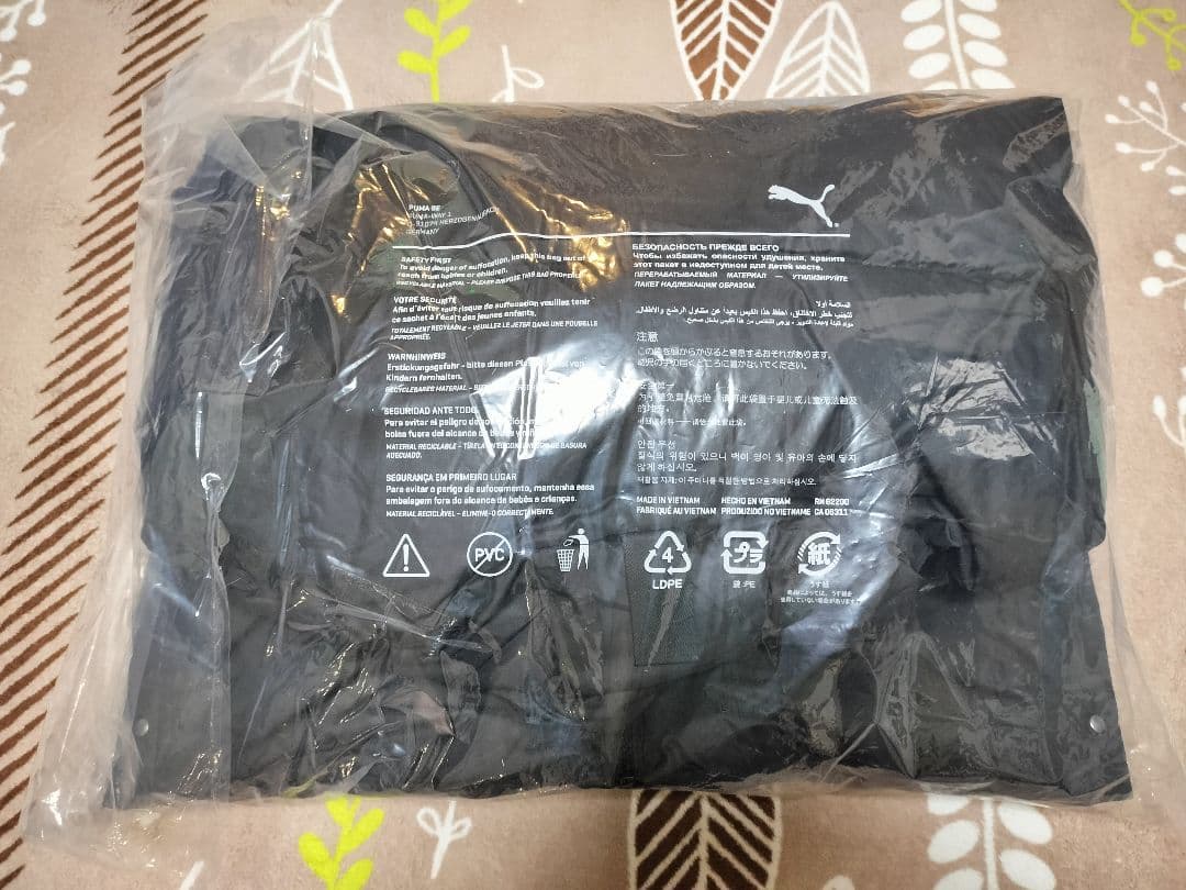 新品★プーマ　 ᒪサイズ　レディース ベンチコート ダウンコート　黒　ブラック