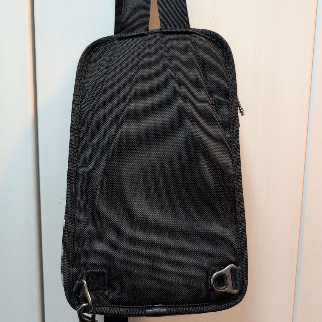 年末まで値下げします！【TUMI】トゥミ★ボディバッグ★カモフラ柄★レアもの