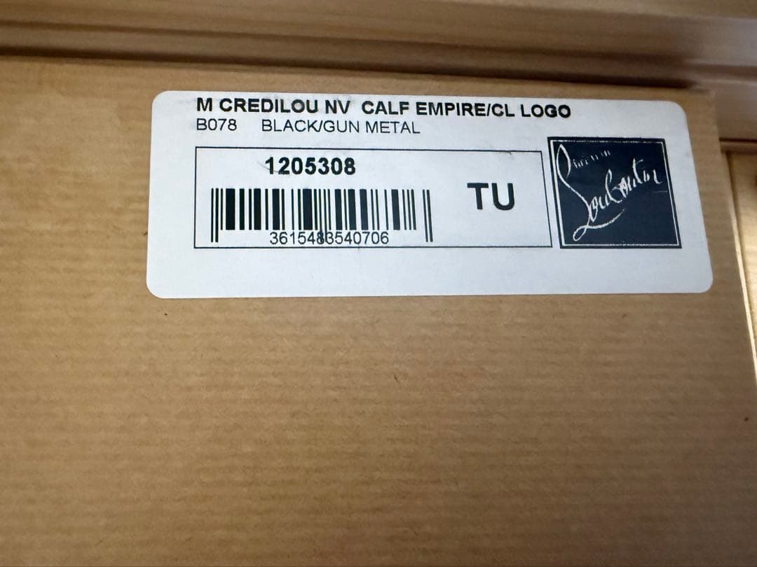 Christian Louboutin クリスチャンルブタン ケース