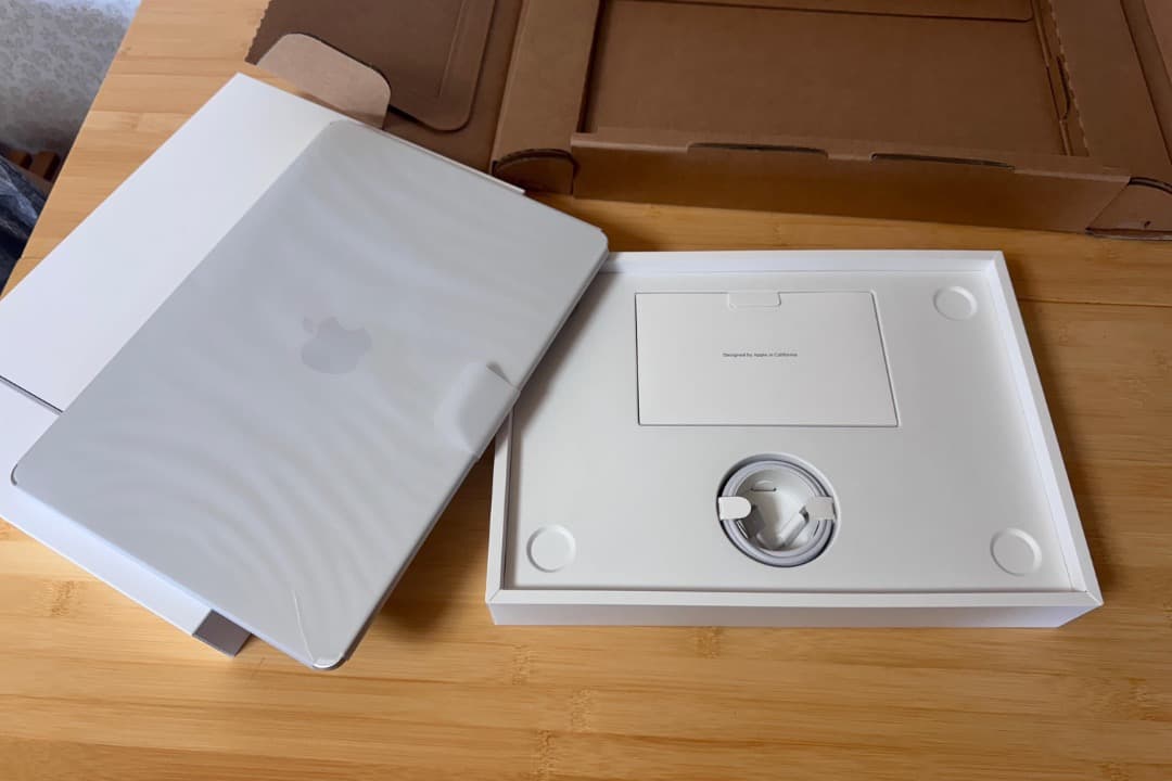 新品未使用　MacBookAir13 M3/512GB/16GBシルバーJIS