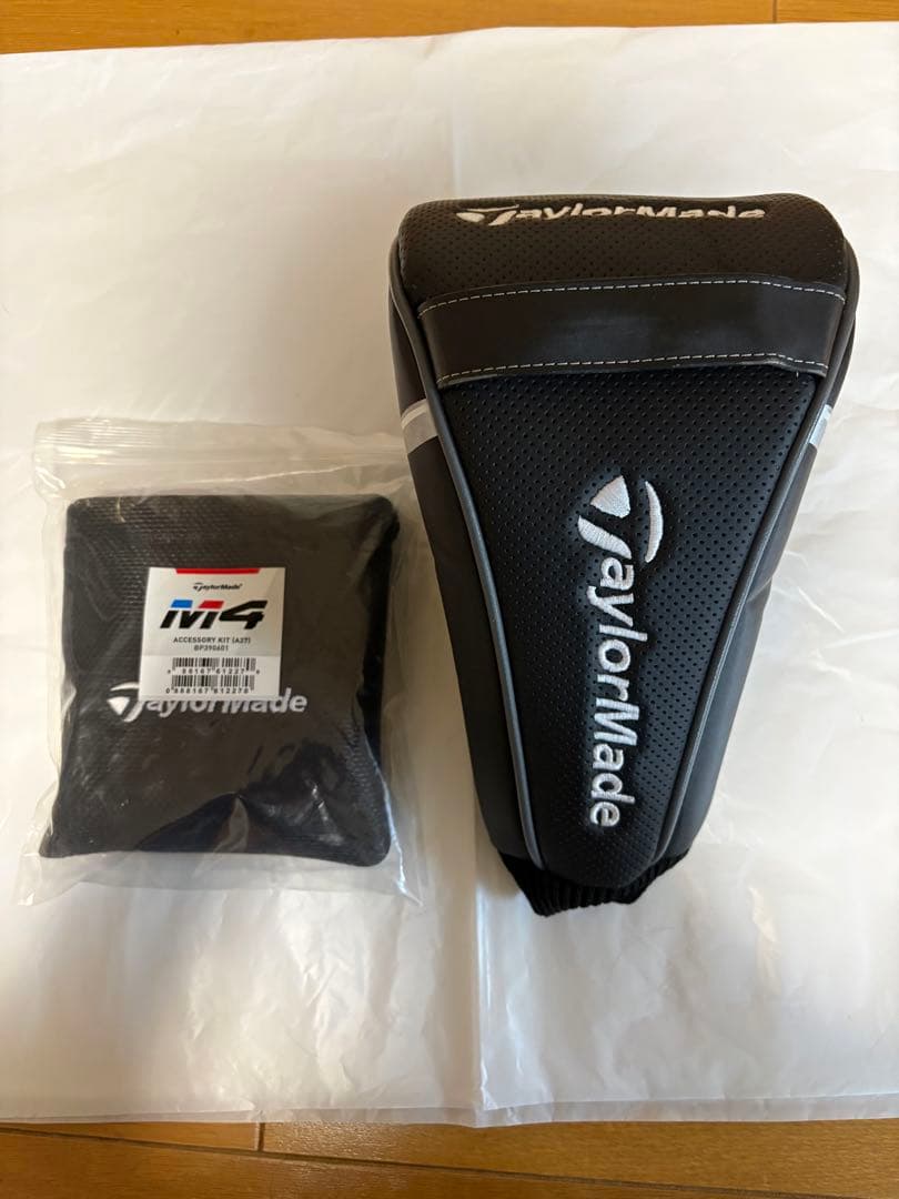 クマ【極美品】テーラーメイド Ｍ4ドライバー10.５度 純正Ｒシャフト