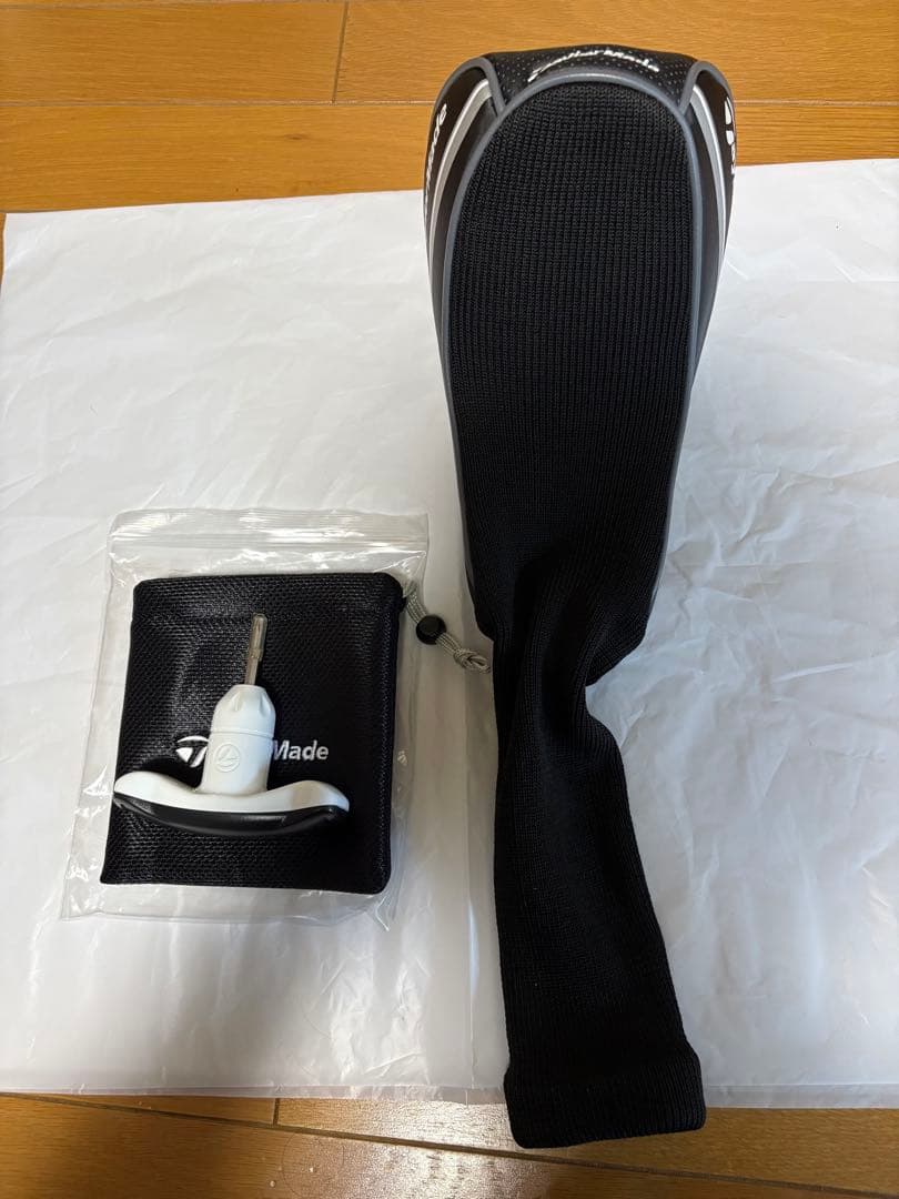 クマ【極美品】テーラーメイド Ｍ4ドライバー10.５度 純正Ｒシャフト