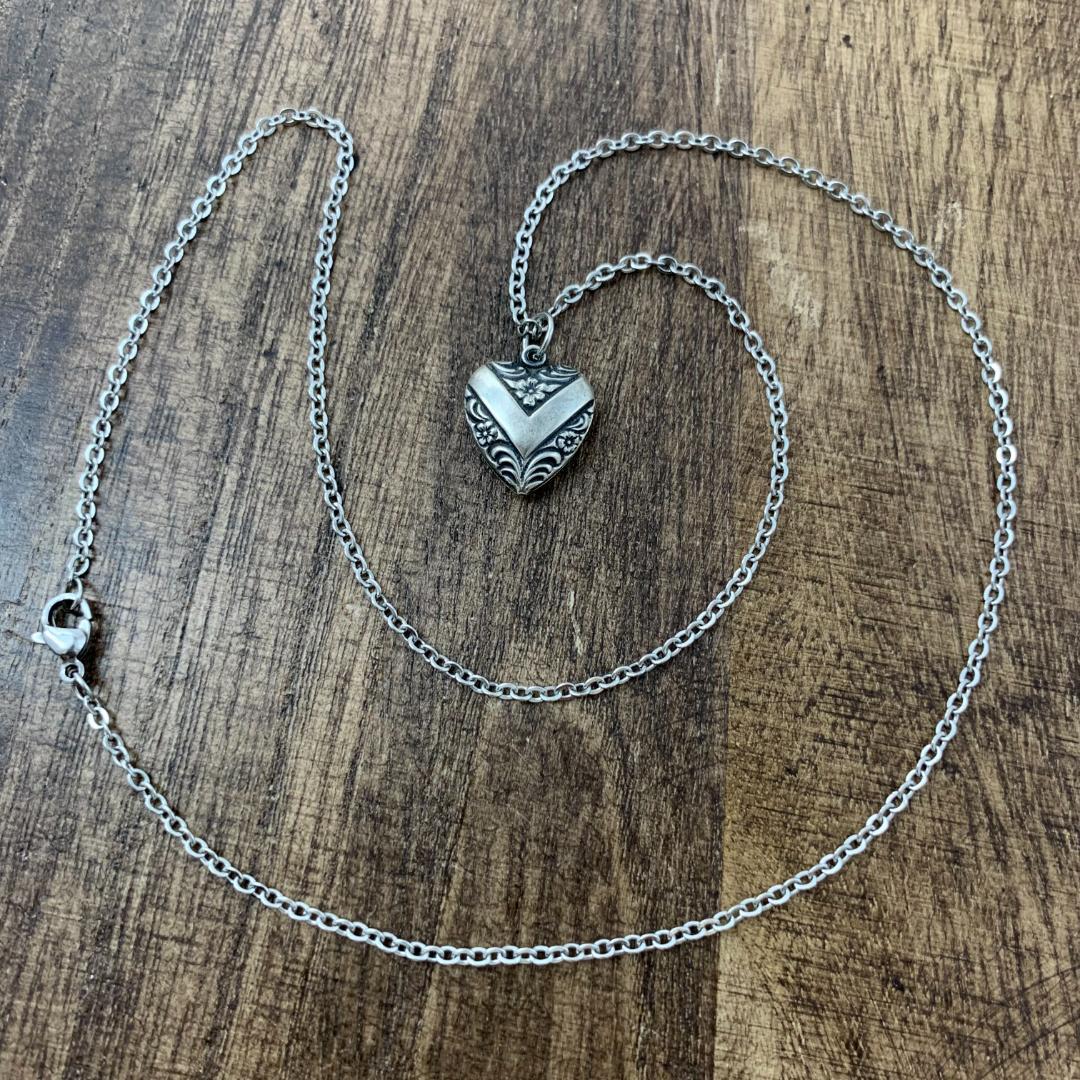 スウィートハートジュエリーVictory 勿忘草 シルバーヴィンテージネックレス