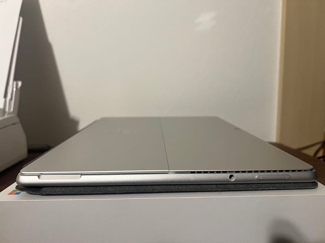 Surface Pro 8 本体 グレー