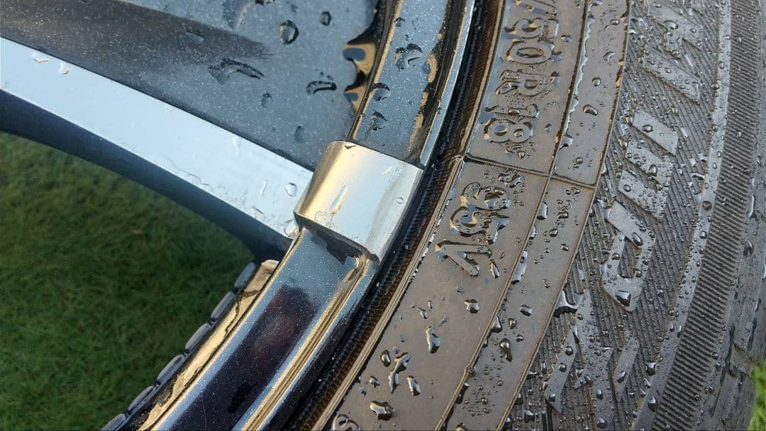 ハイエース18インチアルミセット　アドベンチャー