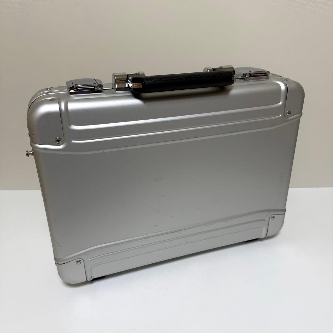 【最終価格】ゼロハリバートン　アルミ アタッシュケース　 シルバー　完売品