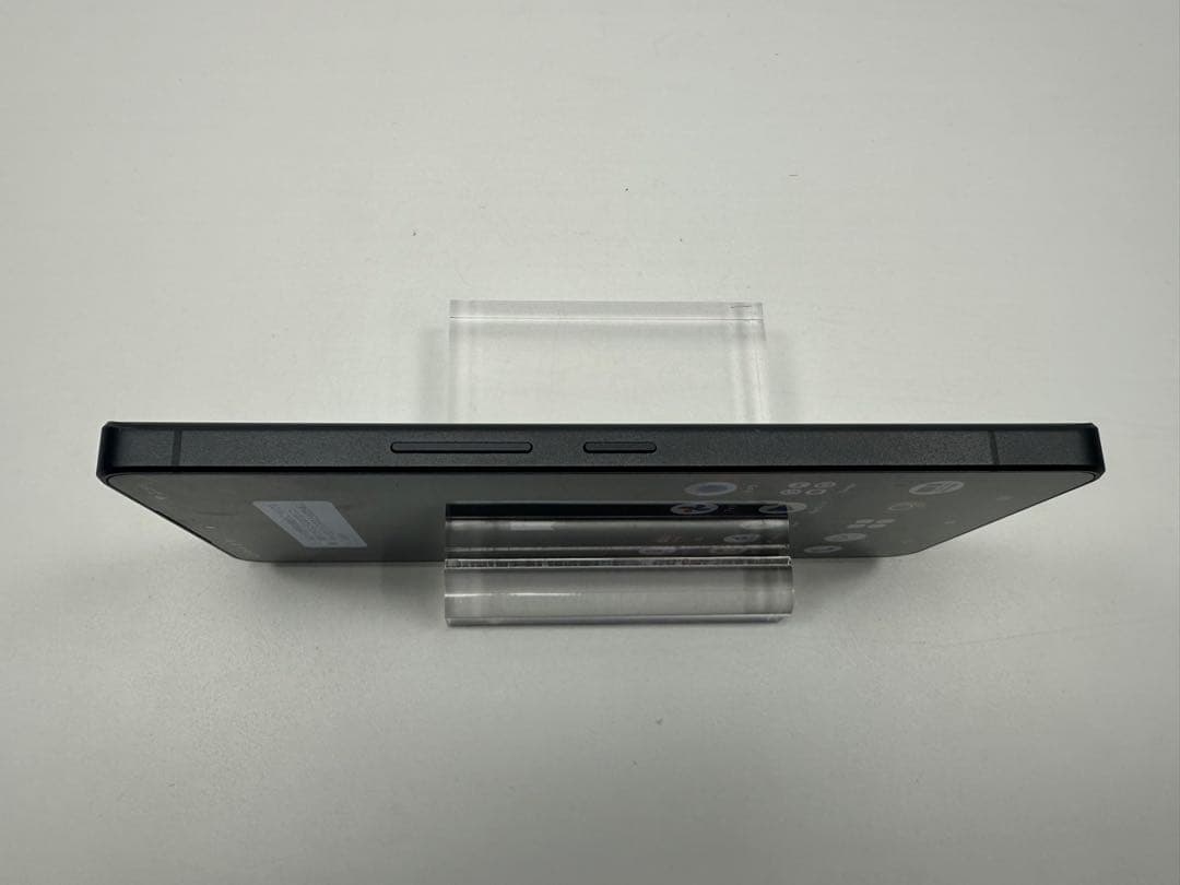 新品同様 Aquos R8 pro docomo 256gb simフリー