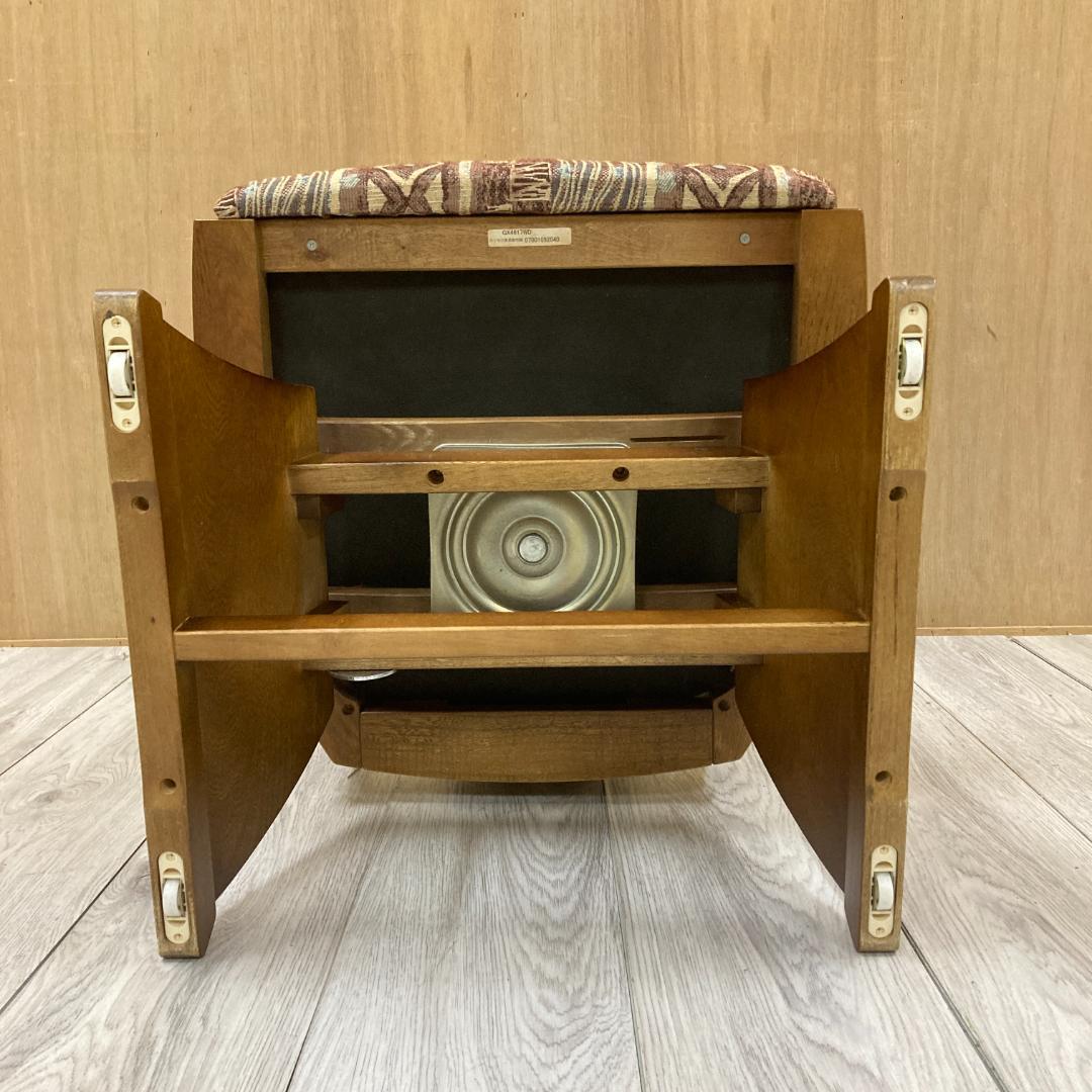 【カリモク】ロータイプ　ダイニングチェア　回転式