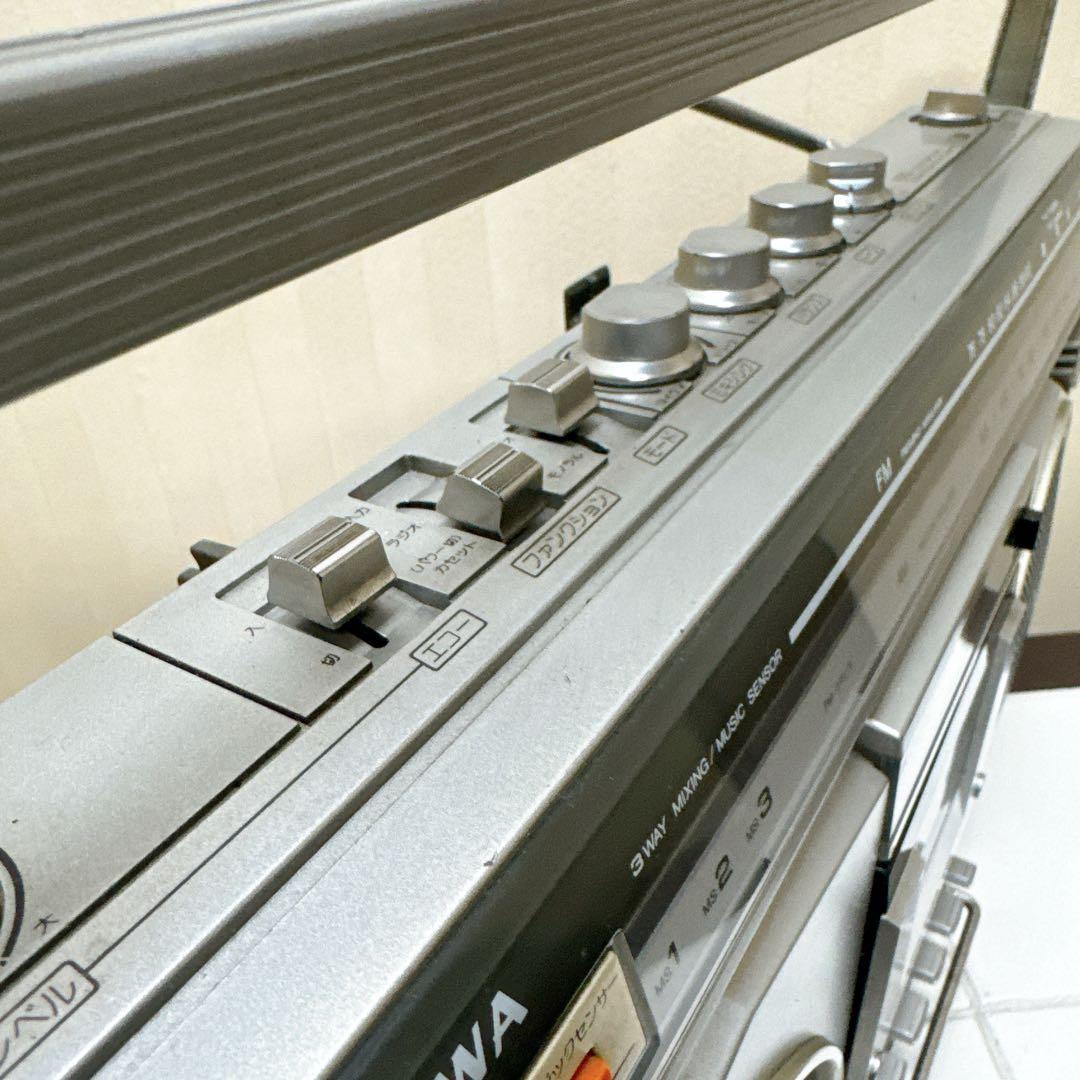 AIWA CS-50 日本製 ラジカセ シルバー FM/AM受信OK 昭和レトロ