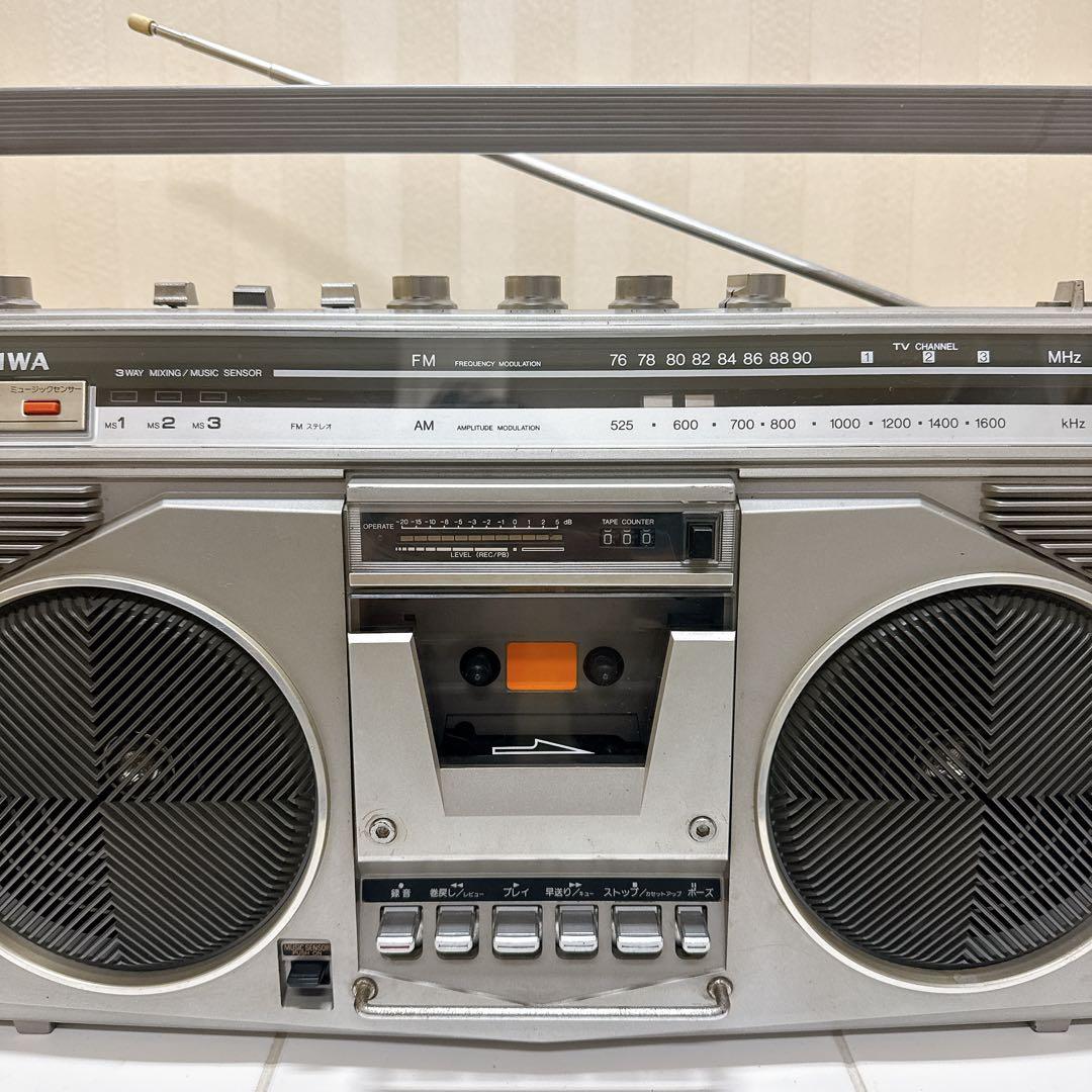 AIWA CS-50 日本製 ラジカセ シルバー FM/AM受信OK 昭和レトロ