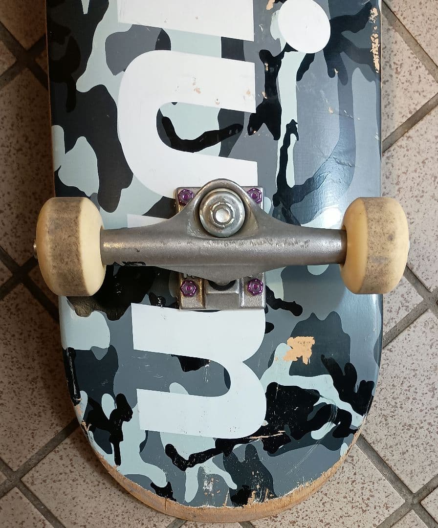 中古 プレミアム スケートボード 8.0インチ