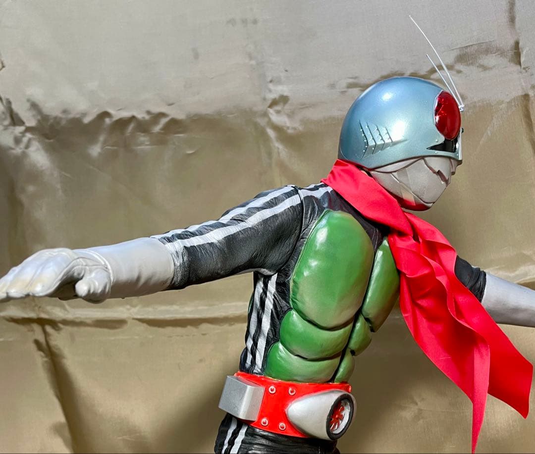 仮面ライダー新1号改造リペイント完成品(検索 海洋堂 メディコム 1/1マスク)