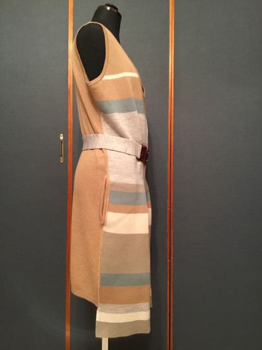 FENDIニットワンピース