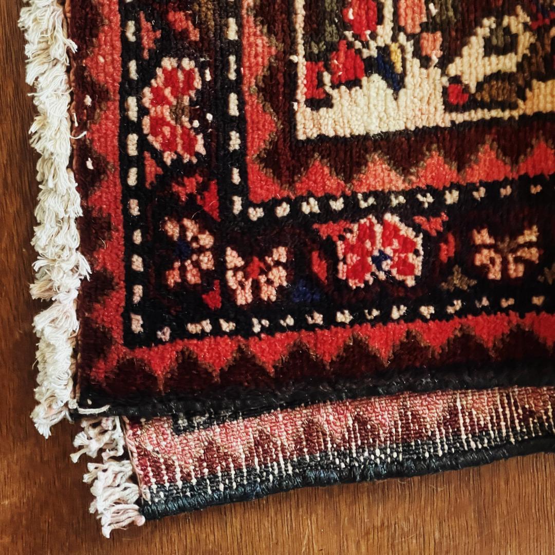 155×82〜90 アフガニスタン バルーチ族 手織りヴィンテージラグ 花と鳥