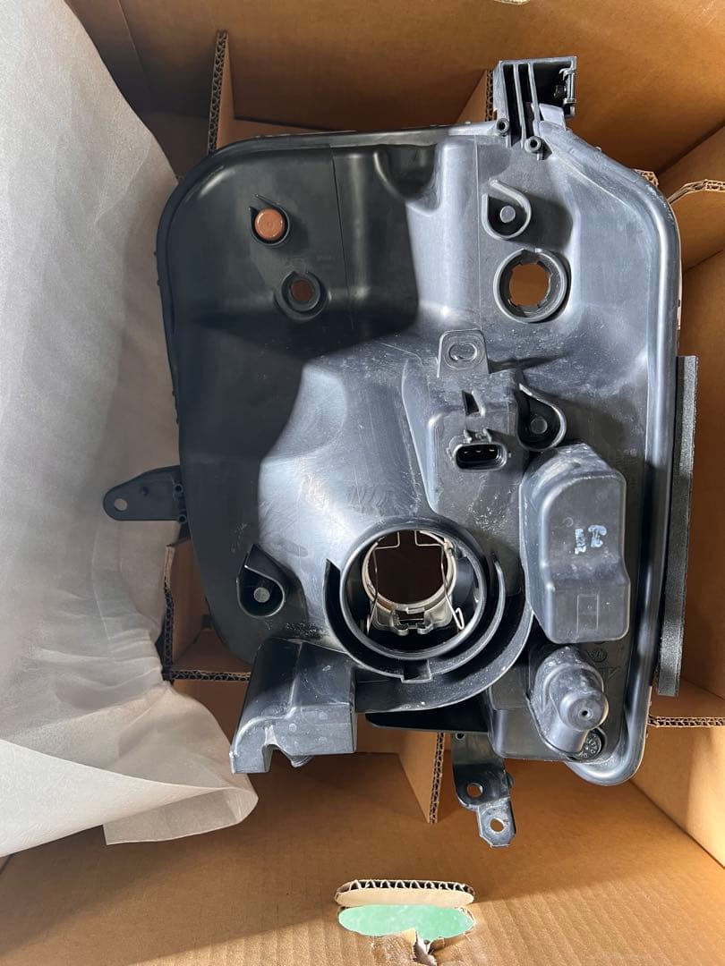 スズキ純正　エブリィDA17V 左側ヘッドライト　取り付け補修歴あり