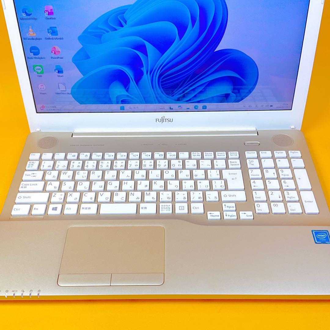 爆速SSD⭐️オフィス2024⭐️win11ノートパソコン⭐️カメラ⭐️薄型⭐️