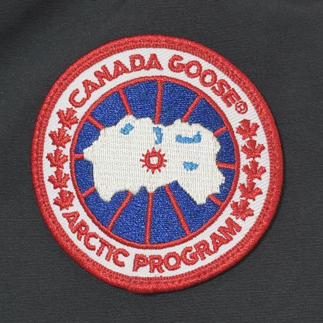 良品 カナダグース シャーロットパーカー ブラック ダウンジャケット 831