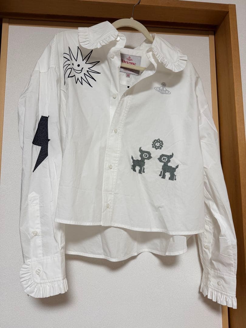 Vivienne Westwood 原宿ラフォーレ限定 刺繍 フリルシャツ