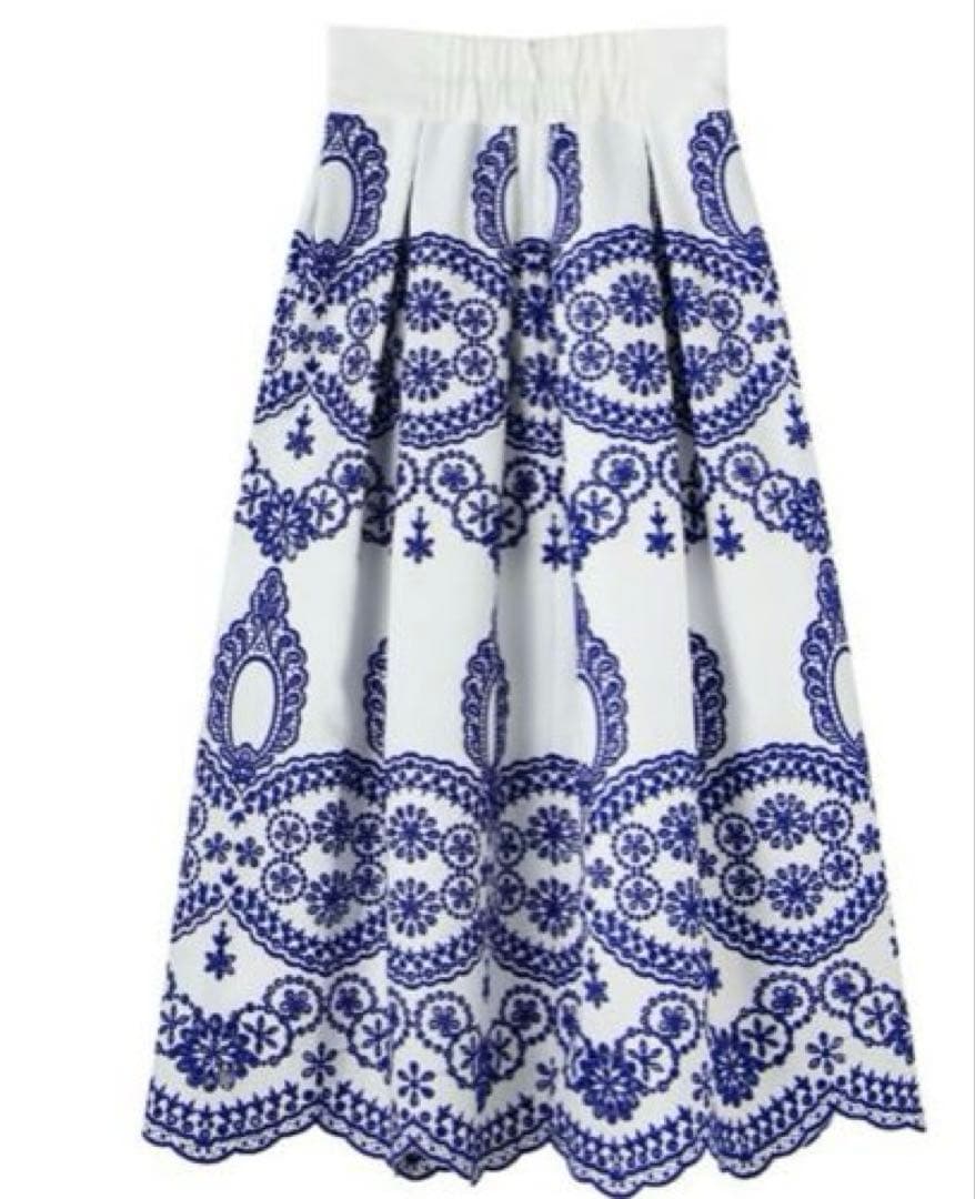 JENNE総刺繍BOXタックスカートMブルー