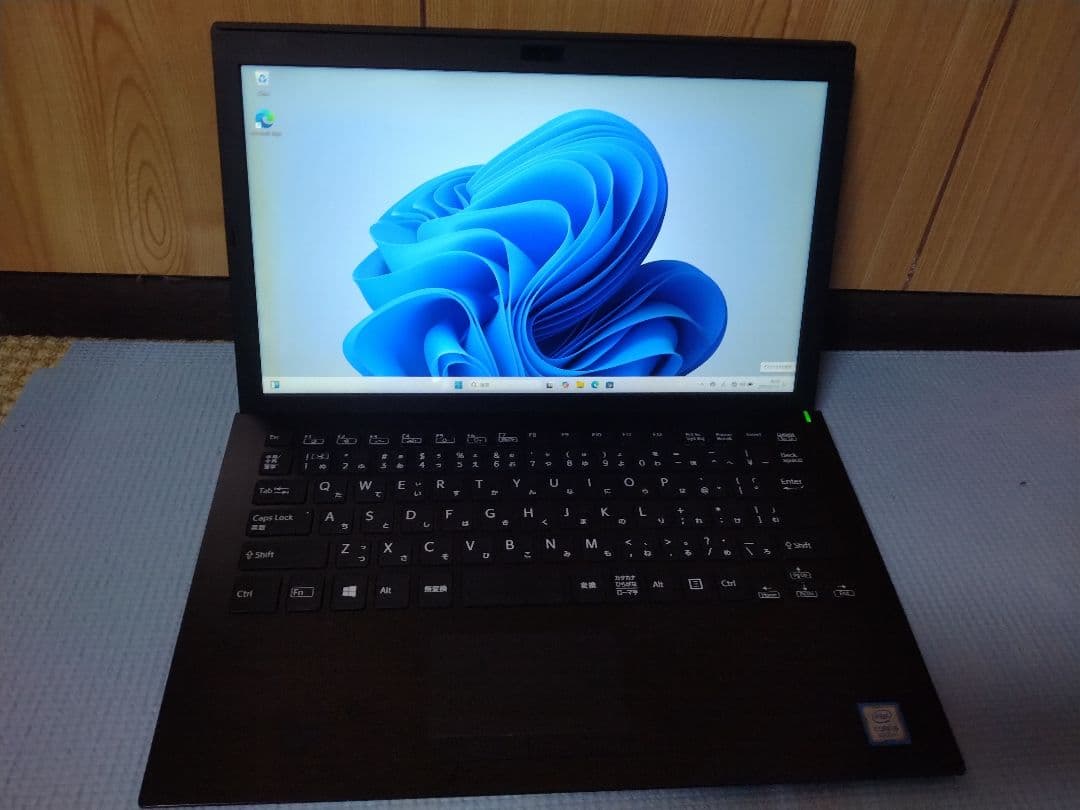軽量薄型☆ VAIO VJPG11C12N i5-8250　8GB SSD256
