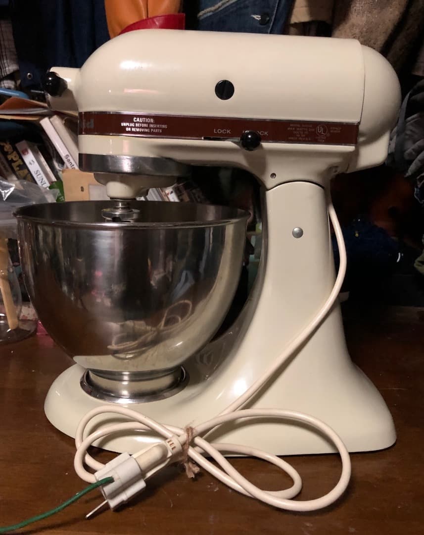 KitchenAid K45SS クリームカラー スタンドミキサー
