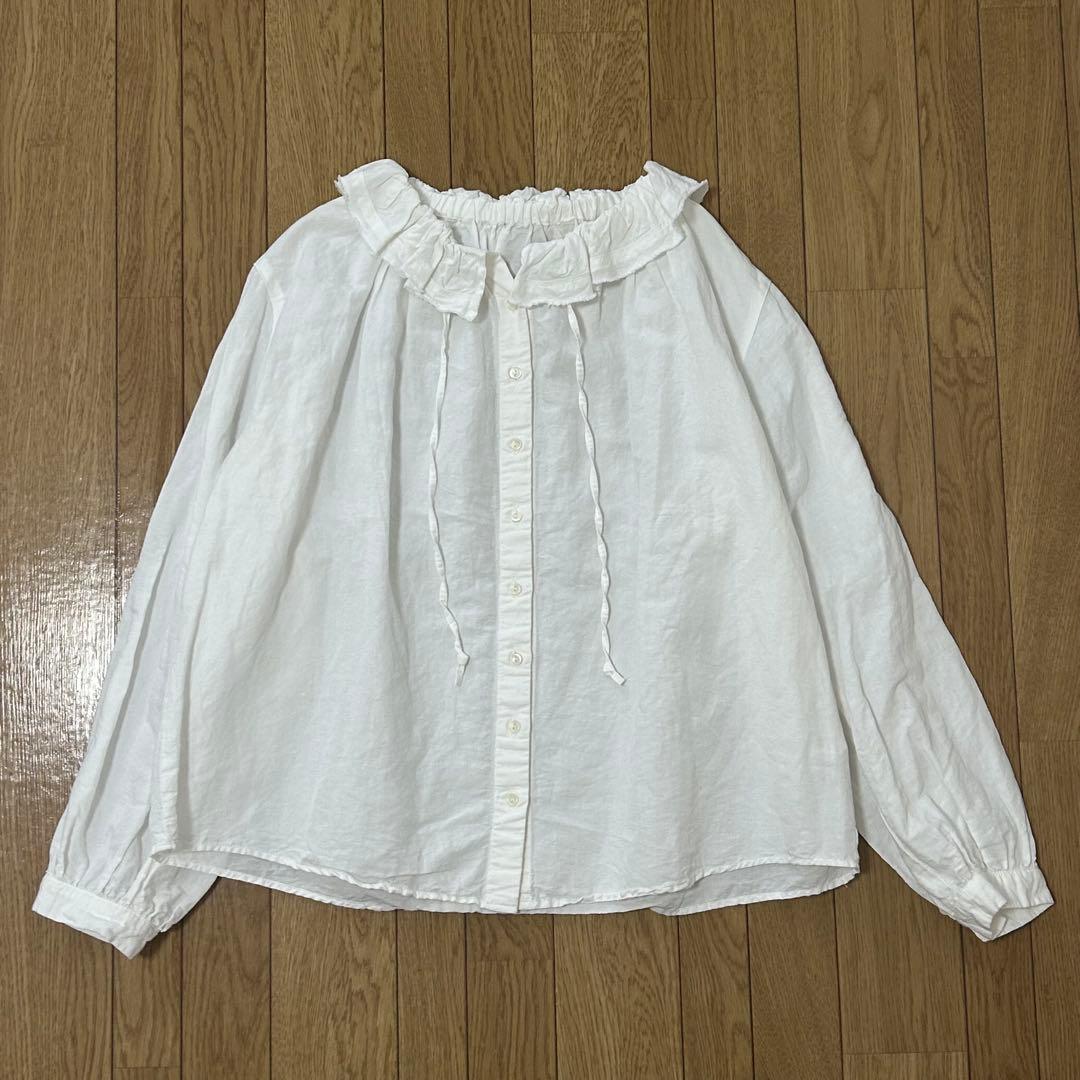 ネストローブ コットンリネンダンガリーフリルシャツ