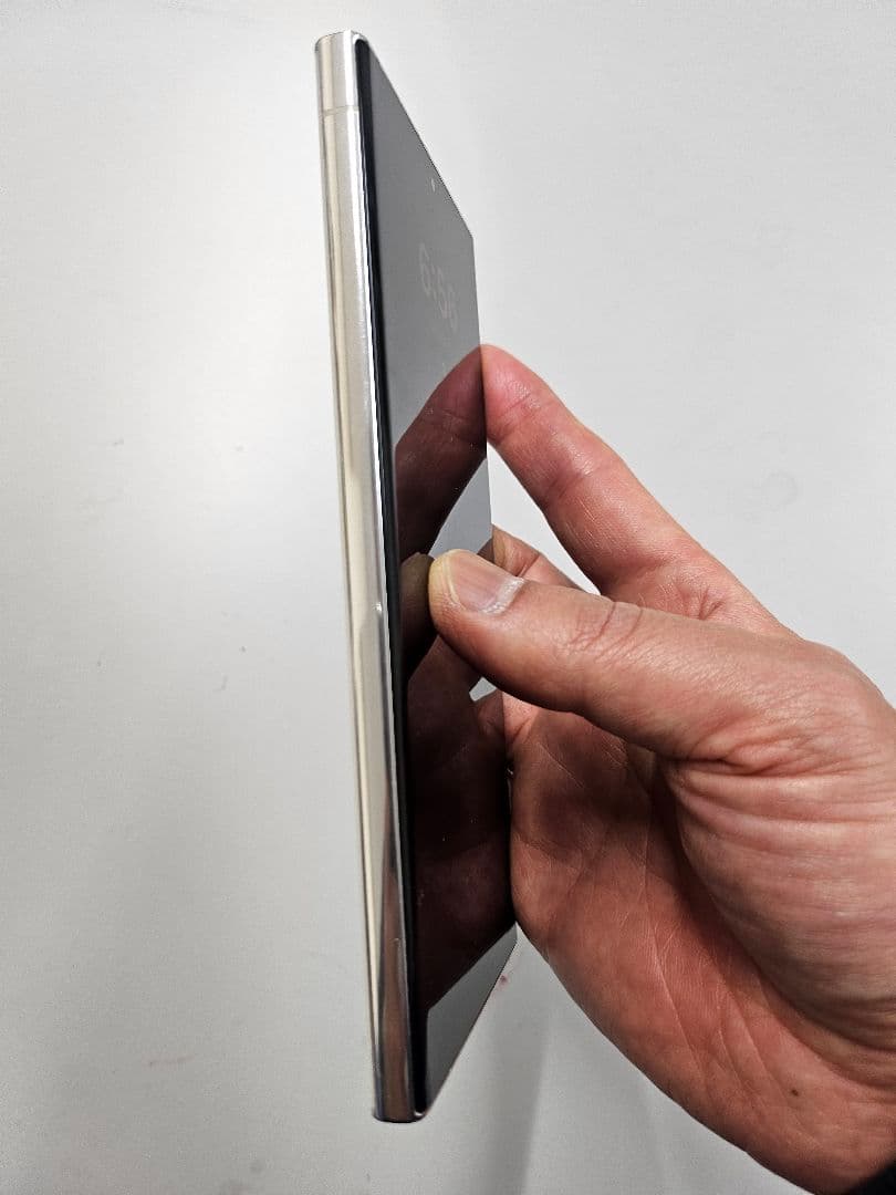 Samsung Galaxy S23 Ultra 本体