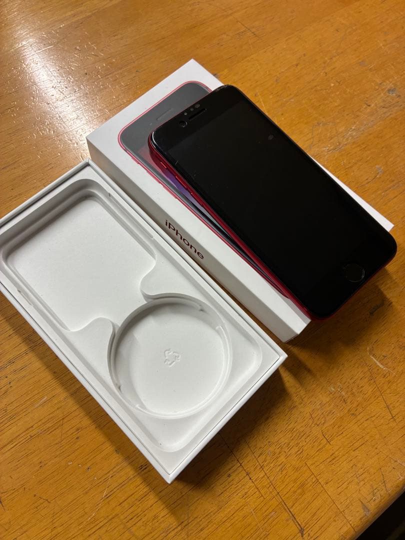 Apple iPhone SE (第3世代) レッド 64GB