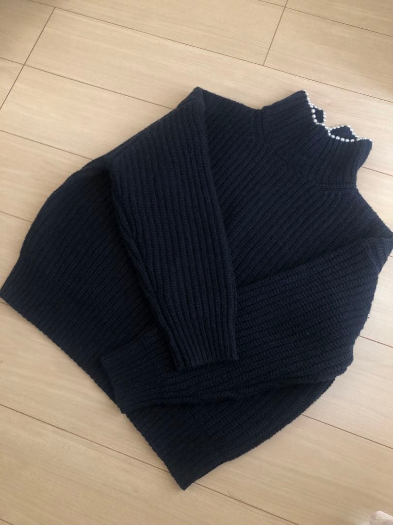 SEVENTEN by MIHO KAWAHITO ネックパールタートルニット