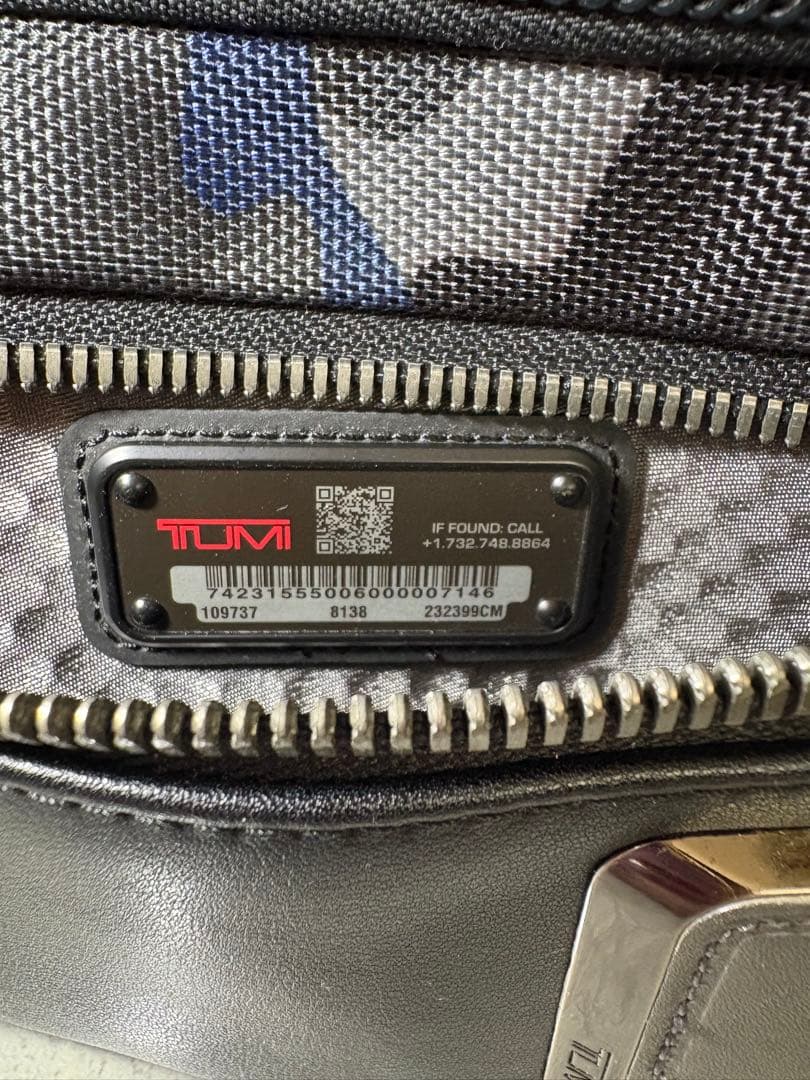 TUMI 迷彩柄 ボディバッグ・ウエストポーチ