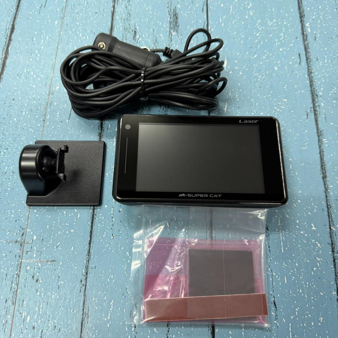 美品　ユピテル SUPERCAT A370 レーザー&レーダー探知機