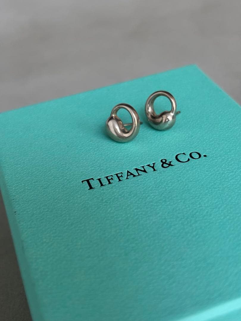 Tiffany & Co. シルバー エターナルピアス