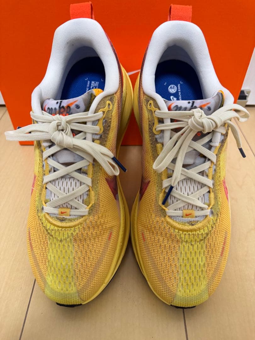 ナイキ　ボメロ18 26.0センチ