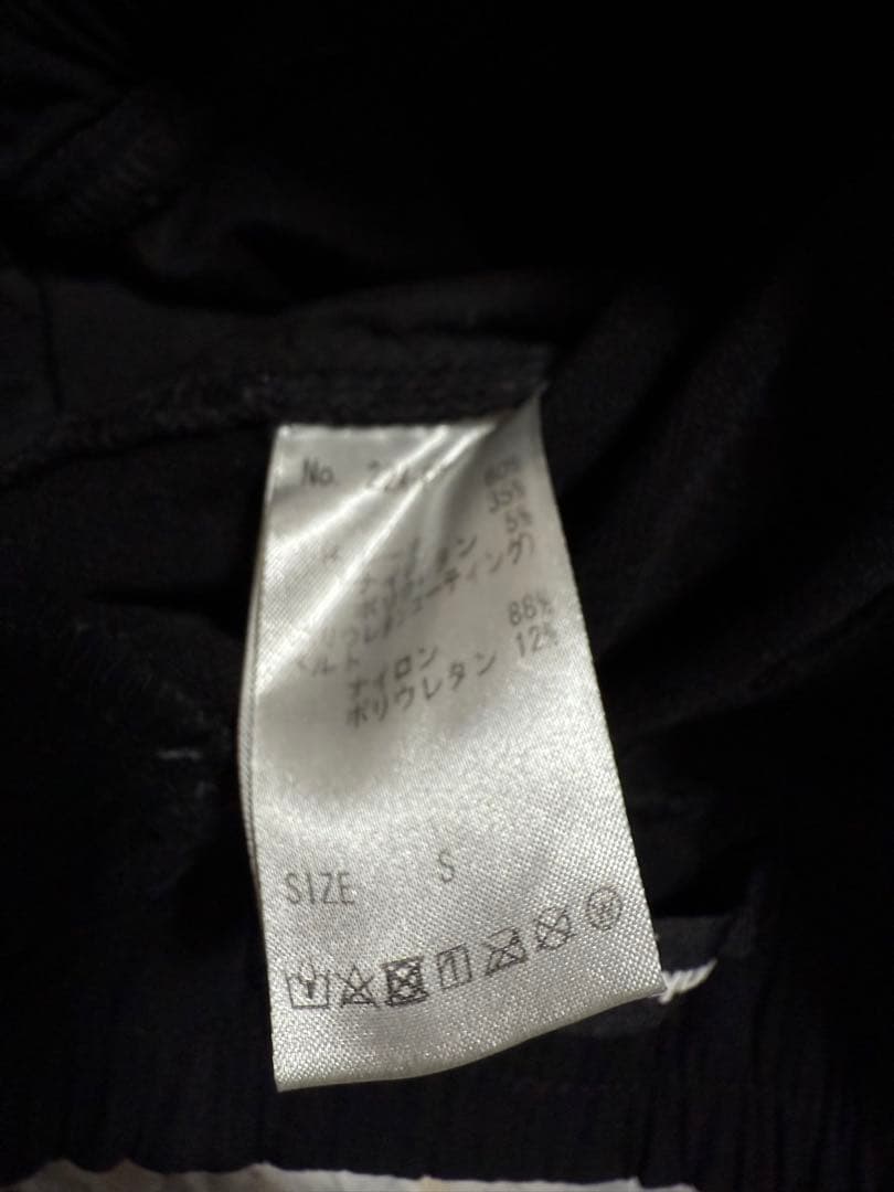 黒*柴様 ダンケシェーンレザーパンツ(ほぼ未使用)