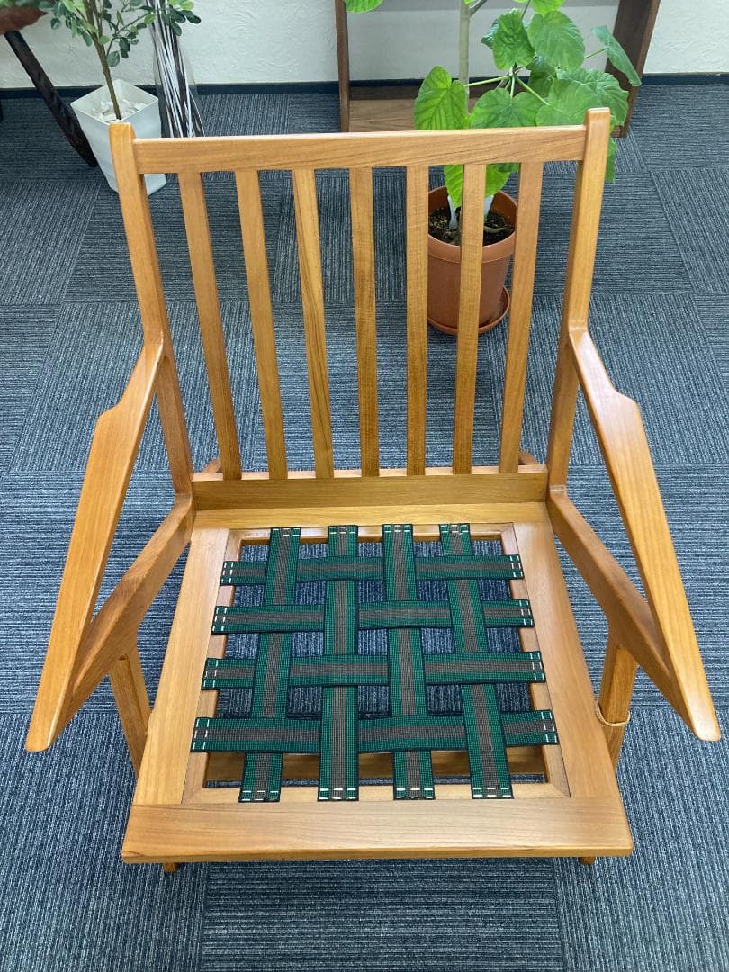 CHLOROS Triangle Arm 1-Seater Sofa クロロス